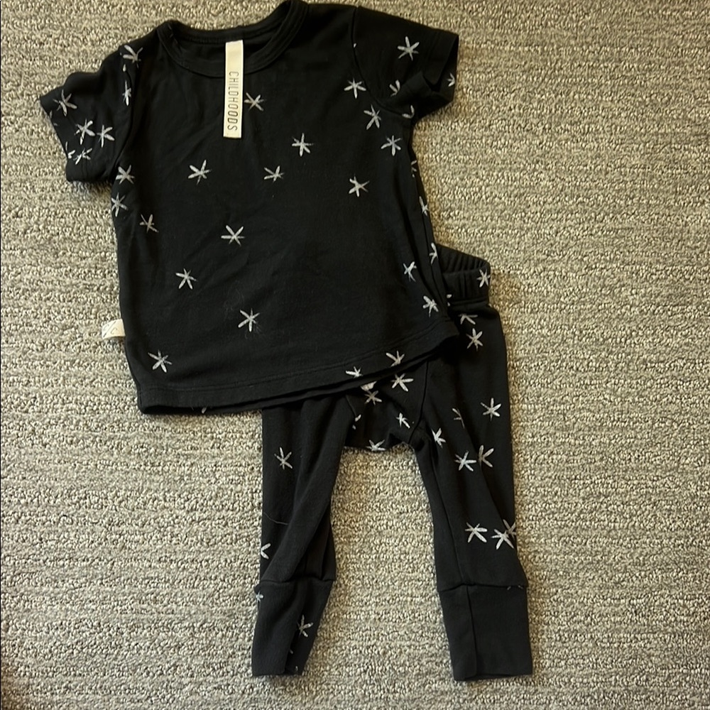 Black Starry Pajama Set with Soft Knit Fabric